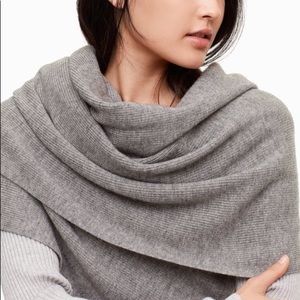 Aritzia The Group by Babaton Lippard Rectangle Scarf Grey